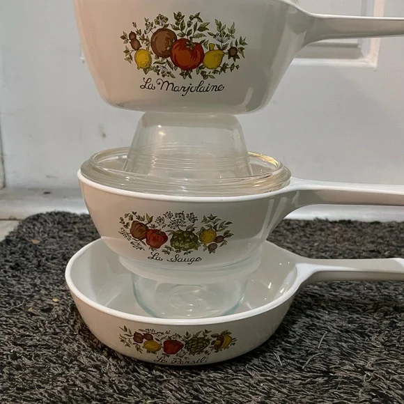 Vintage Corning ware with lids. Le persil, Lu marjulaine, Lu sauge. - Picture 2 of 2